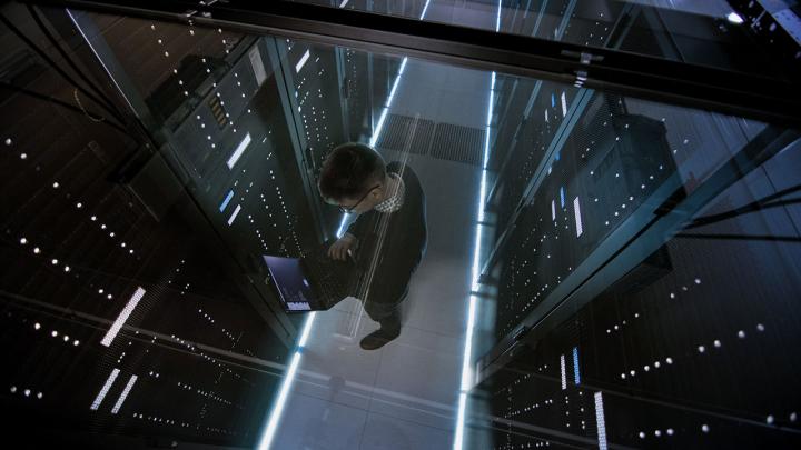 Shutterstock - Gorodenkoff